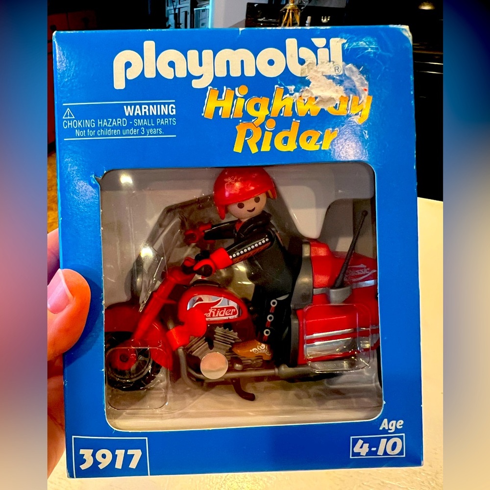 NIB Playmobil Highway Rider #3917 - Motorcyclist, Motorcycle & Accessories